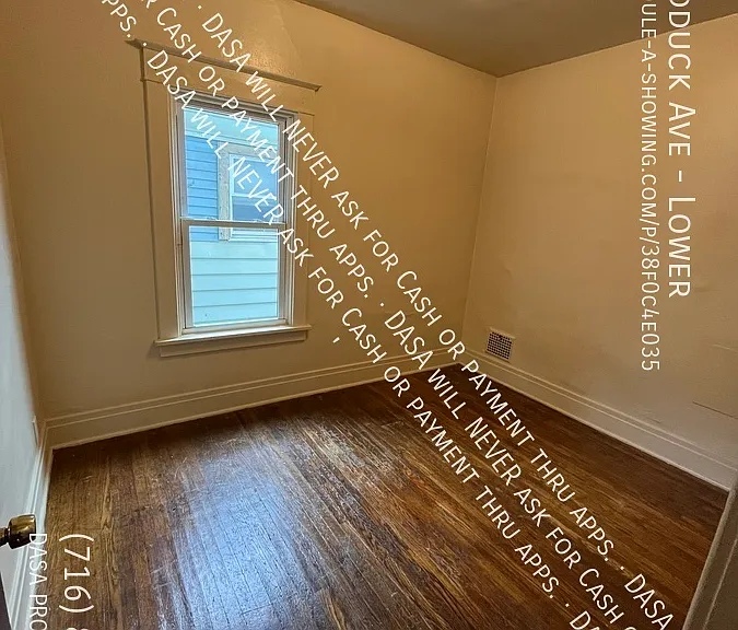 202 Chadduck Ave #LOWER — Photo 8