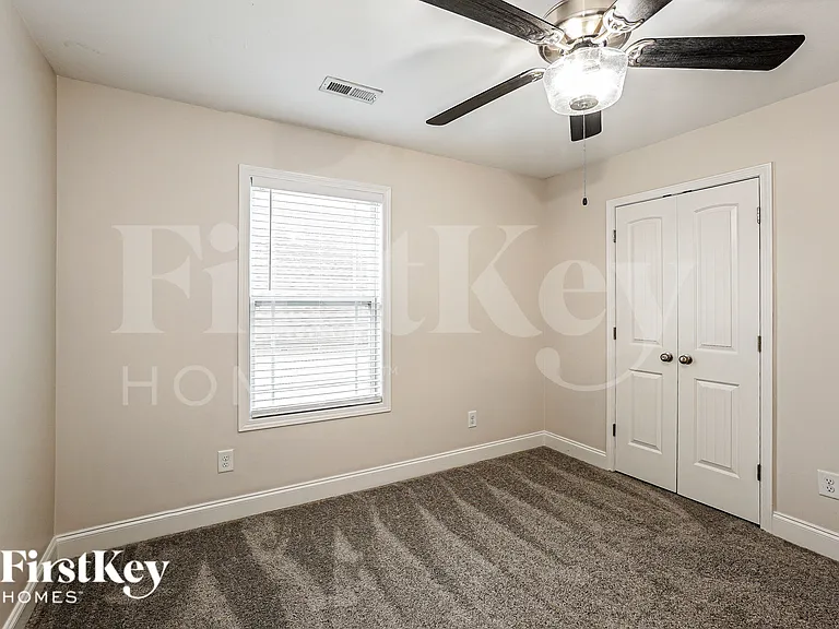 1025 Shirley Dr — Photo 16