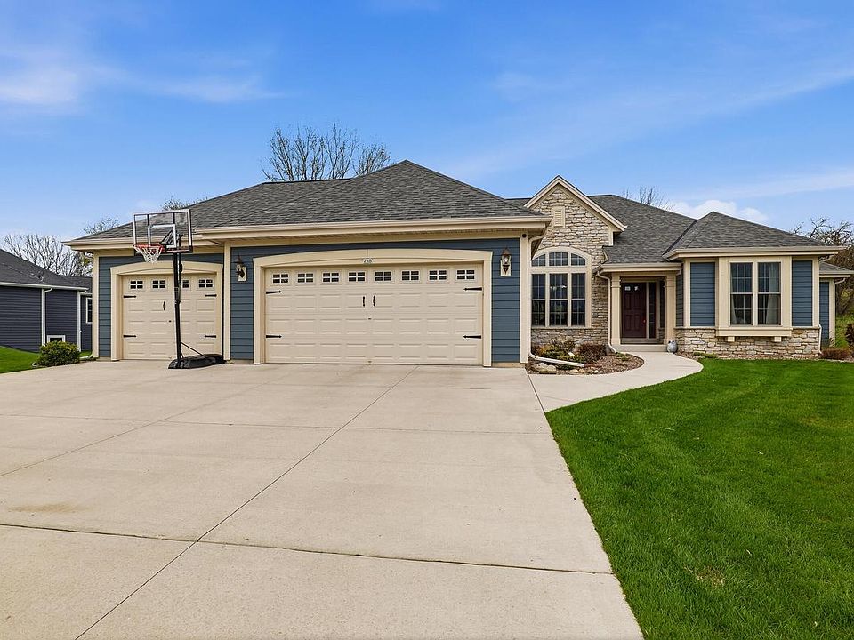 1st image of 718 Meadow Ridge LANE
