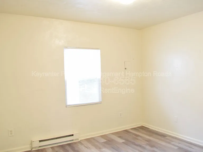 4670 Kincaid Ave #F — Photo 12