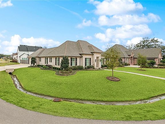 2nd image of 214 Cypress Crossing Dr