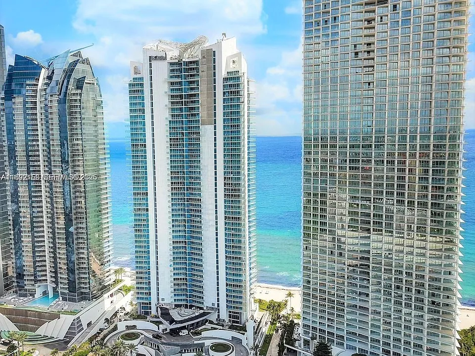 17001 Collins Ave #3705