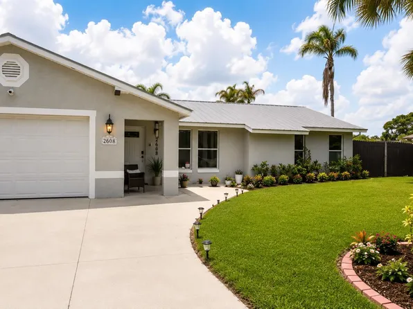 2068 SE Triumph Road, Port St Lucie, FL 34952