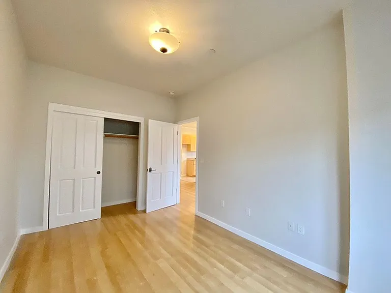 Valley Oak Drive, 140 * — Photo 24