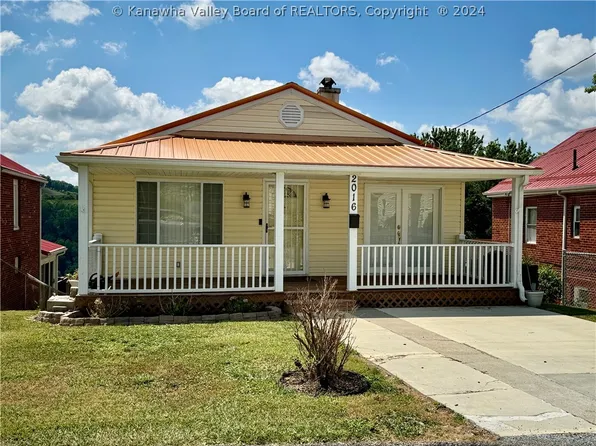 2016 Preston St, Charleston, WV 25302