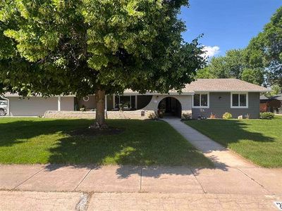 2021 W Leota St, North Platte, NE, 69101