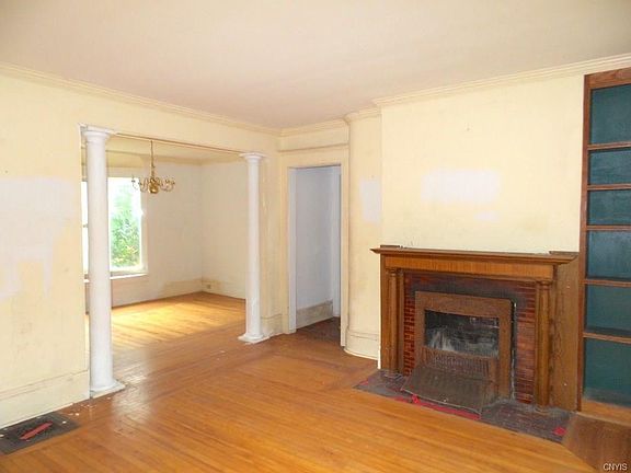 2nd image of 136 Elmwood Ave