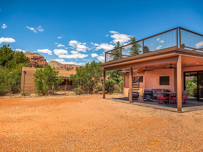 155 Quartz Dr — Photo 48