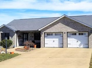 110 Lentz Rd, Latrobe, PA 15650