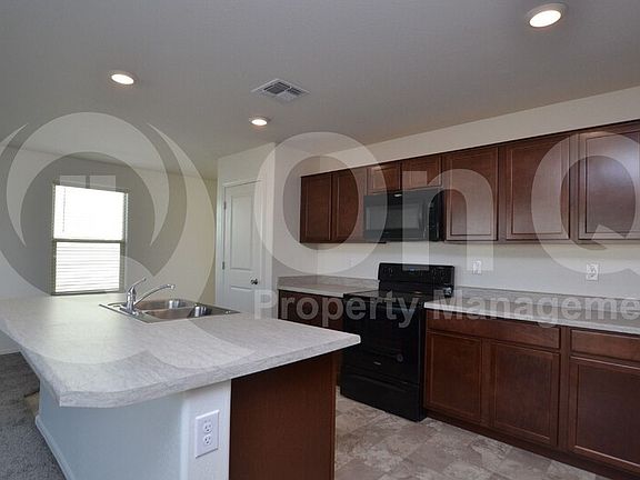 5th image of 1430 W Pinkley Ave