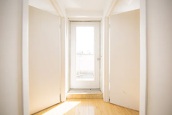 Rented by The Downtown LLC | media 76