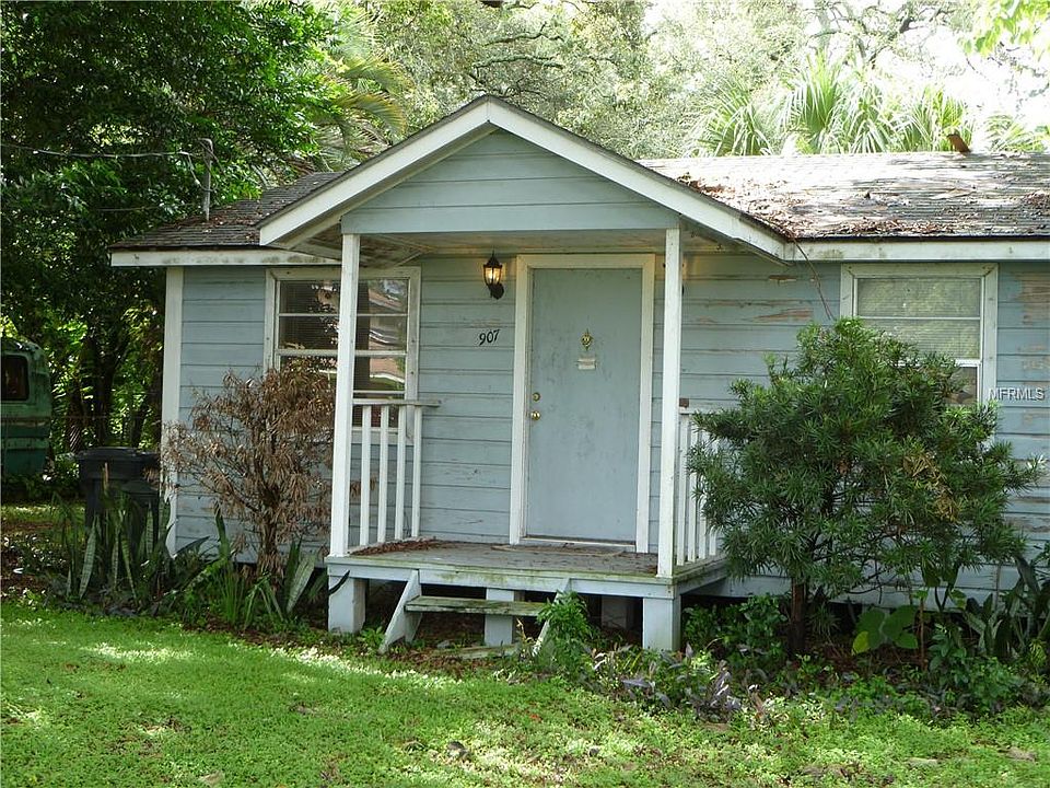 1st image of 907 E 120th Ave