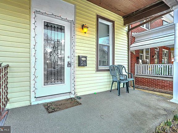4th image of 28 E Howard St