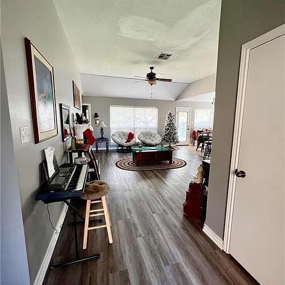 3605 Vienna Dr — Photo 3