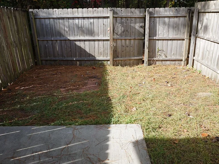 109 Spring Meadow Cir — Photo 3