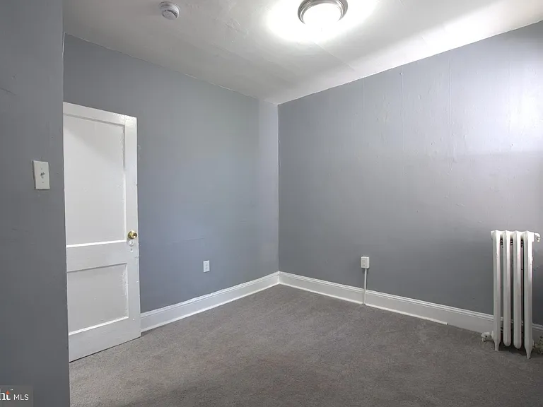 4836 N Franklin St — Photo 12