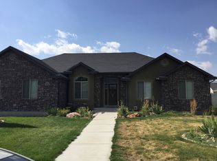 192 S Finch Cir, Morgan, UT 84050