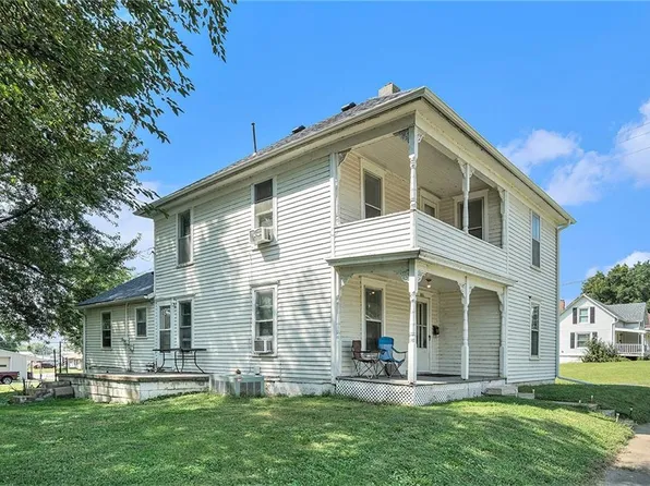 311 Mound St, Mound City, MO 64470