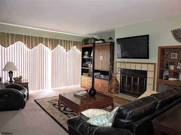 4th image of 906 Pennlyn Pl #906