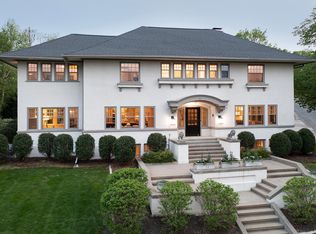 57 Groveland Ter, Minneapolis, MN 55403