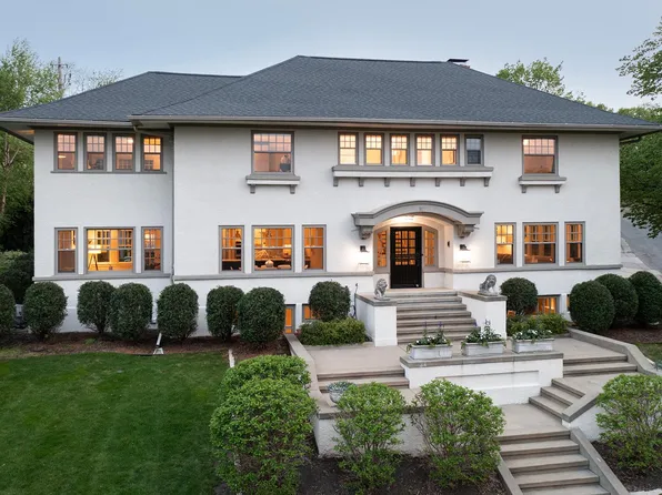 57 Groveland Ter, Minneapolis, MN 55403