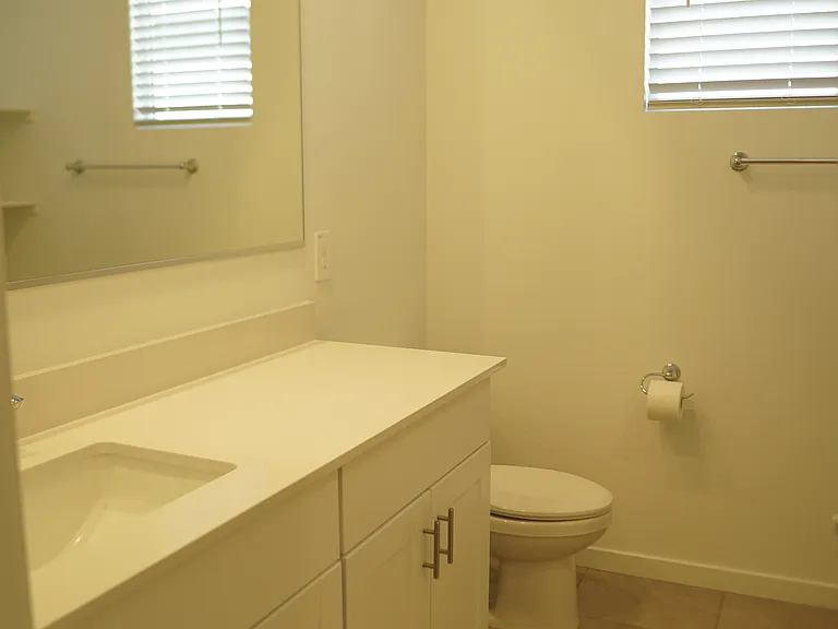 2426 E Grenache Rd — Photo 17