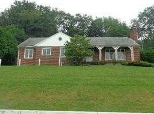 400 W Walnut St, Lowellville, OH