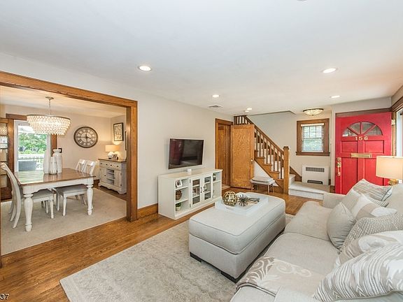 2nd image of 156 Whittle Ave