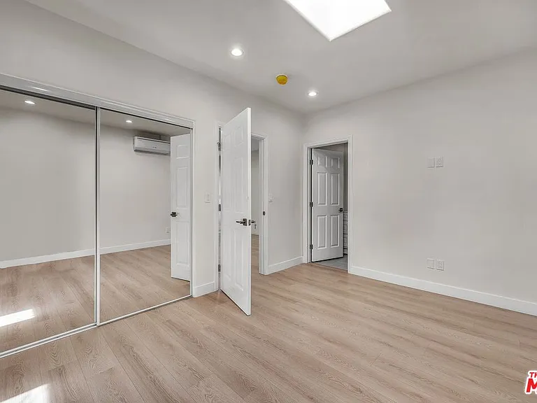 303 Culver Blvd — Photo 10