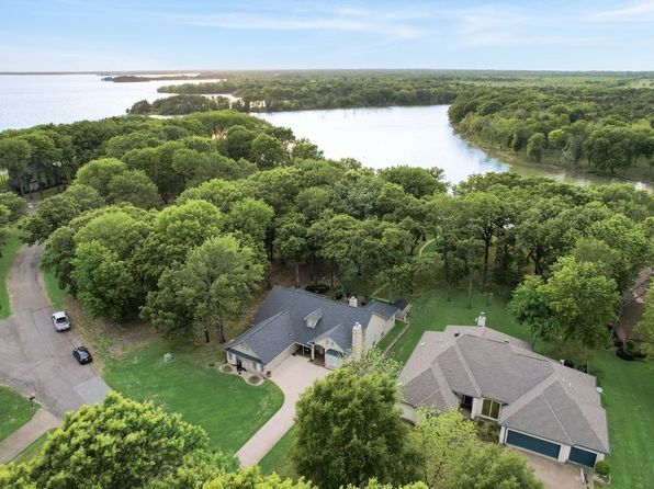 725 Grandview Dr, Corsicana, TX 75109