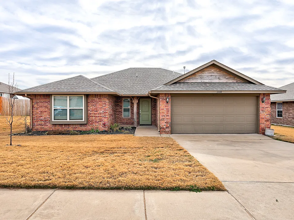 1008 Caracara Dr