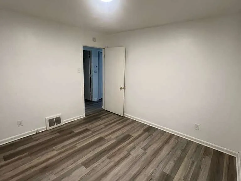 6305 Peurifoy Ave — Photo 10