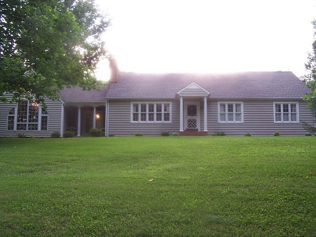 2nd image of 2155 Elk Creek Rd