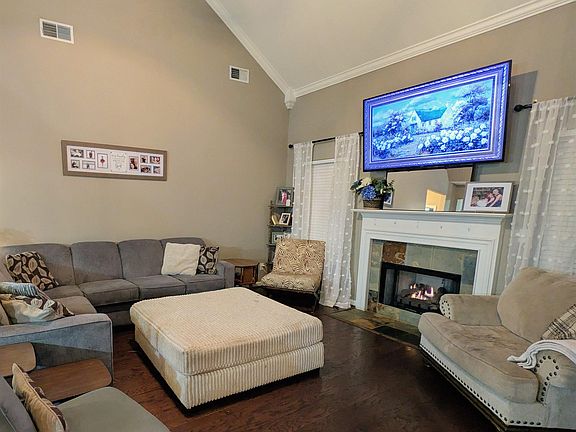 4th image of 800 Braddock Rd E