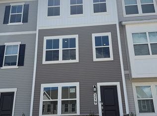 279 Sandy Bottom Cir, Ranson, WV 25438