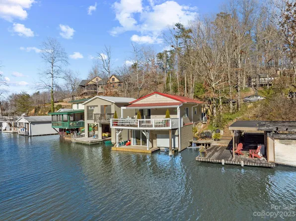 368 E Lakeshore Dr, Landrum, SC 29356