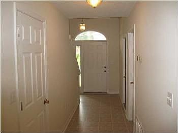 4th image of 126 Noblat Dr