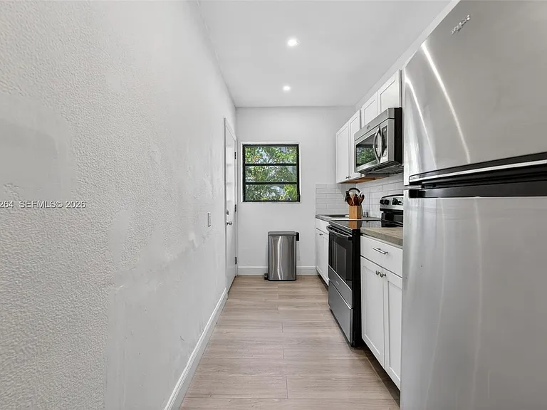 7845 NE Bayshore Ct #16 — Photo 8