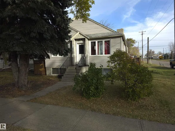 13003 65th St NW, Edmonton, AB T5A 0Z9