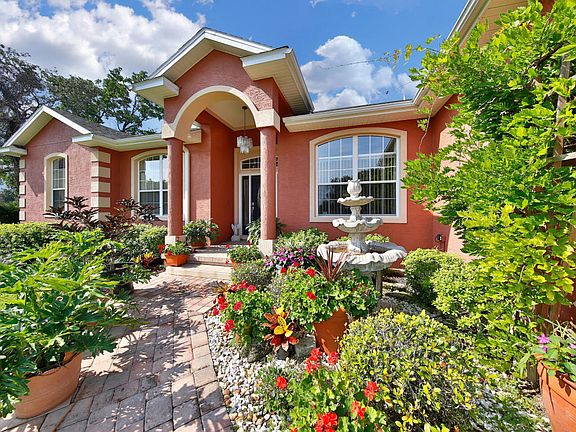 3rd image of 652 Bahia Ct