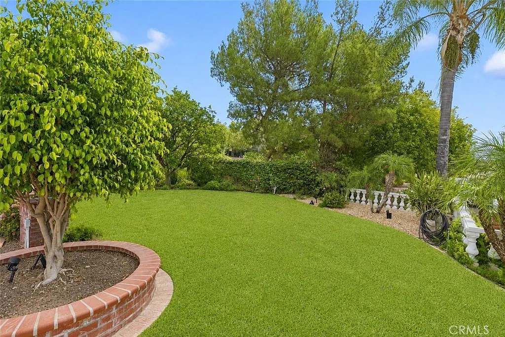 4 bed, 2807 sqft, $6,500 — Photo 4