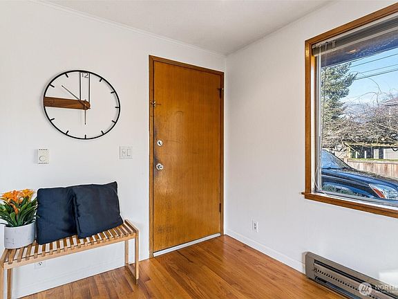 5th image of 22010 Brier Rd