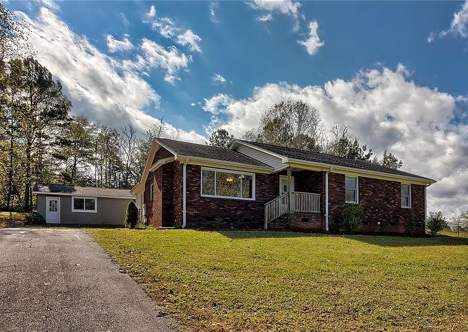1st image of 180 Chastain Rd