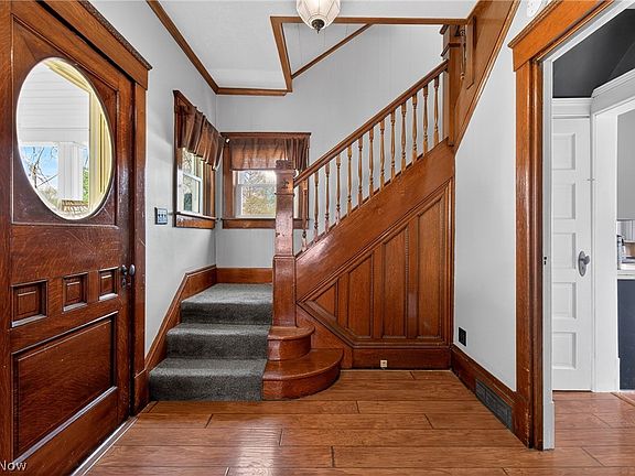 5th image of 365 Poplar St NW