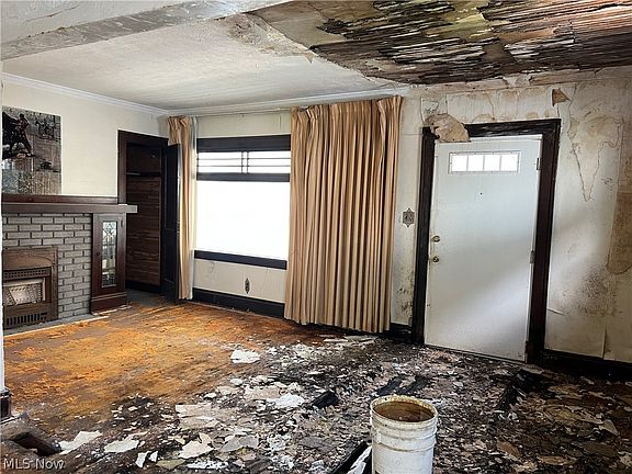 4th image of 3641 E 106th St