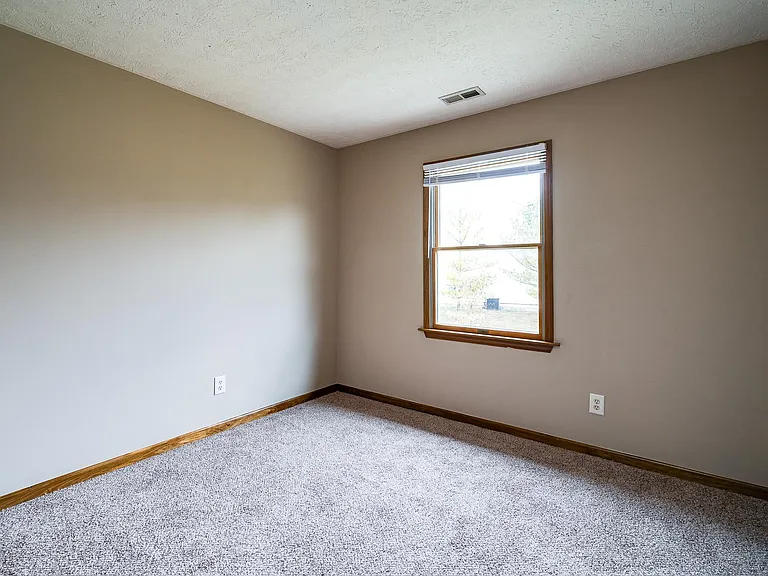 230 N Gebhart Church Rd — Photo 17
