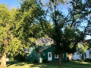 202 S Main Ave, Colman, SD 57017