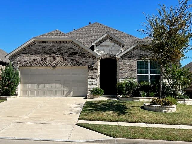 1st image of 2812 Gillingham Ln