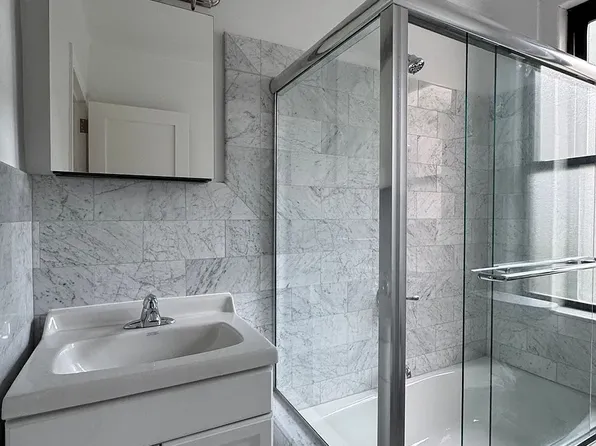 360 E 55th St APT 4F, New York, NY 10022