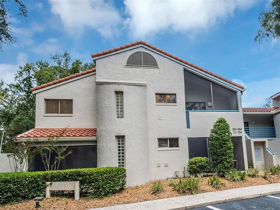 1st image of 1000 WINDERLEY PLACE #221